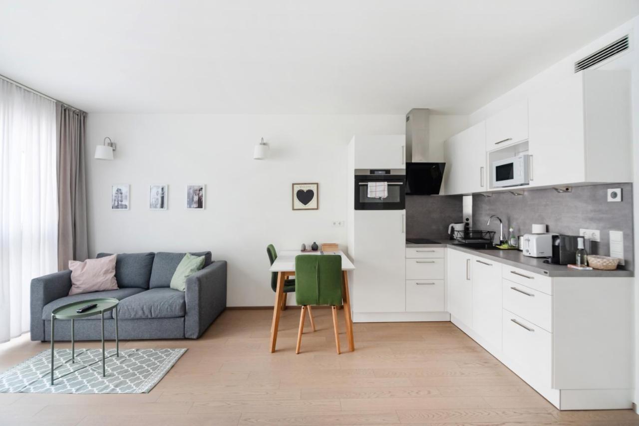 Quiet And Cozy Apartment Next To Mariahilfer Strasse And Naschmarkt With Ac, Minimum 30 Nights Wiedeń Zewnętrze zdjęcie